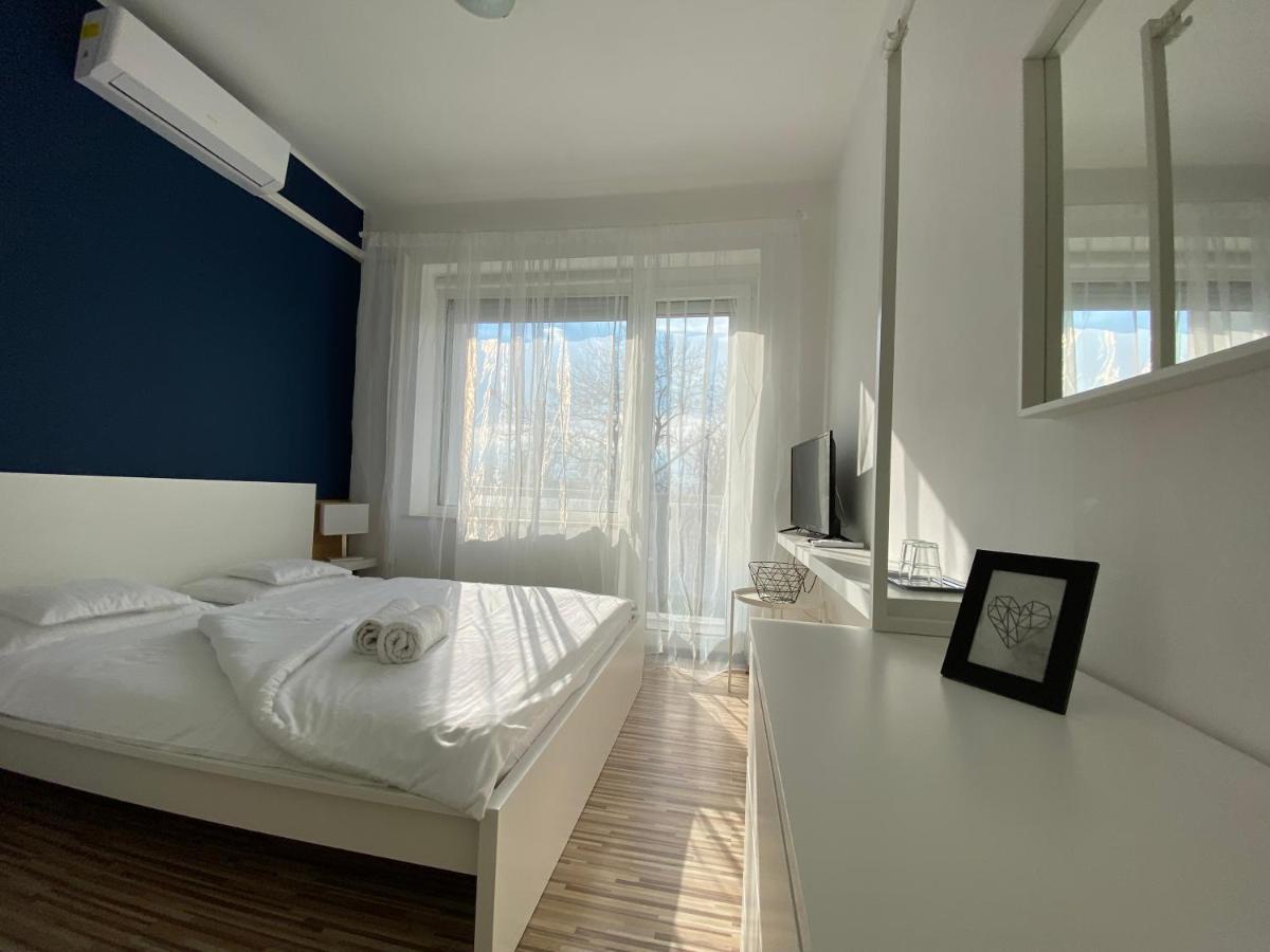 Elmeny Balaton Hotel Alsoors Exterior photo